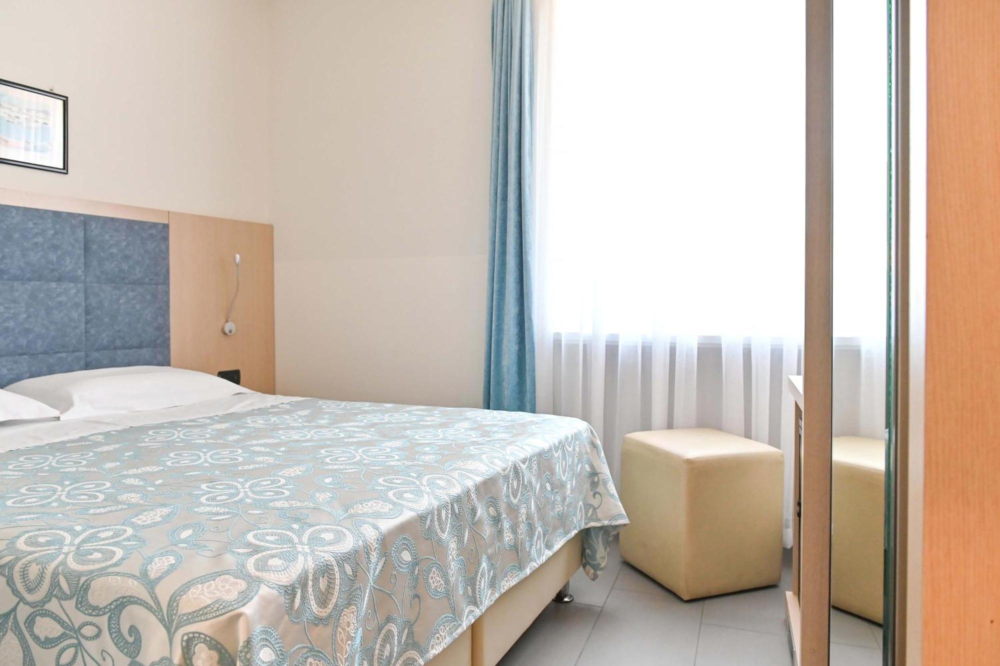 Hotel Marco'S Όπως Εξωτερικό φωτογραφία