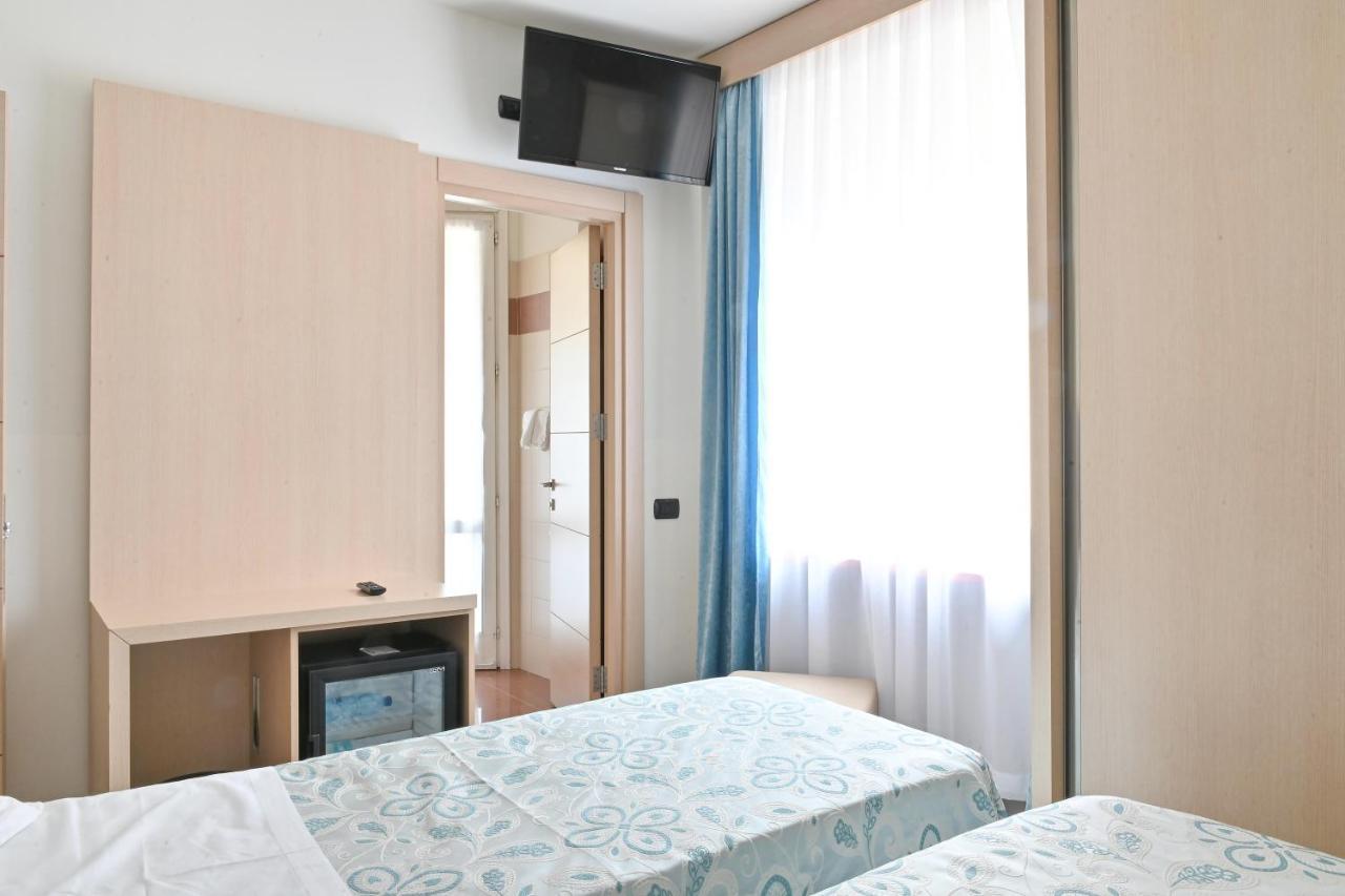 Hotel Marco'S Όπως Εξωτερικό φωτογραφία
