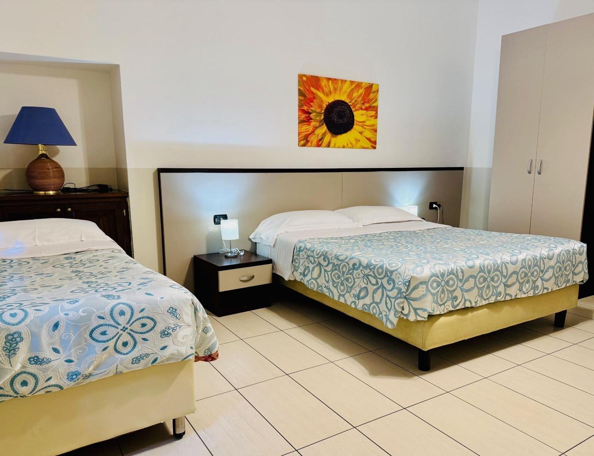 Hotel Marco'S Όπως Εξωτερικό φωτογραφία